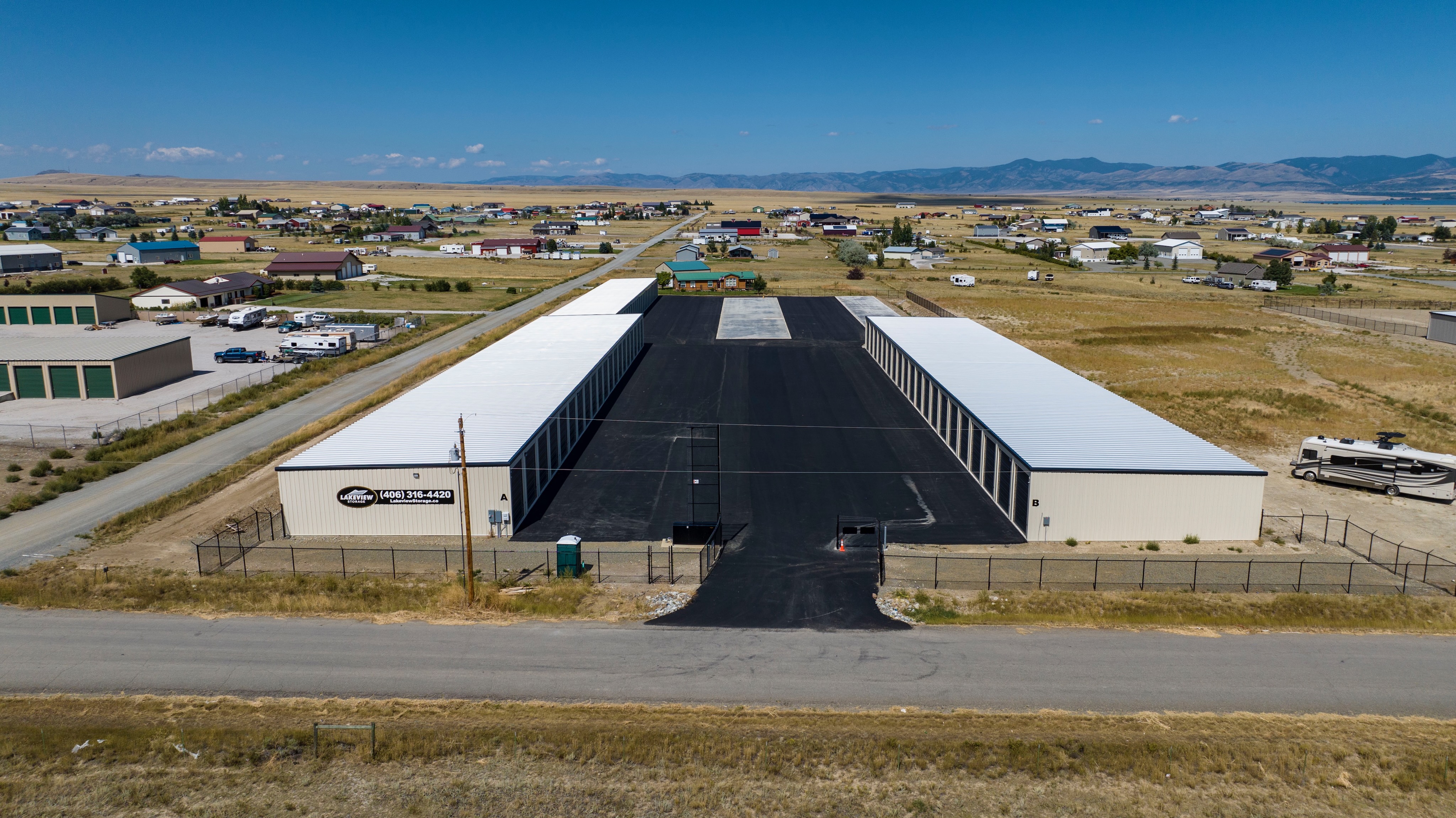 Lakeview Storage | Indoor & Outdoor Boat/RV/Vehicle Parking & Drive-Up Storage Units in Townsend, MT 59602